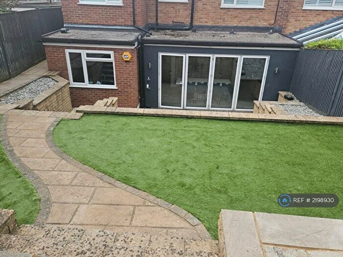 4 Bedroom Semi-Detached House To Rent In Ambleside Gardens, Selsdon, South Croydon, CR2