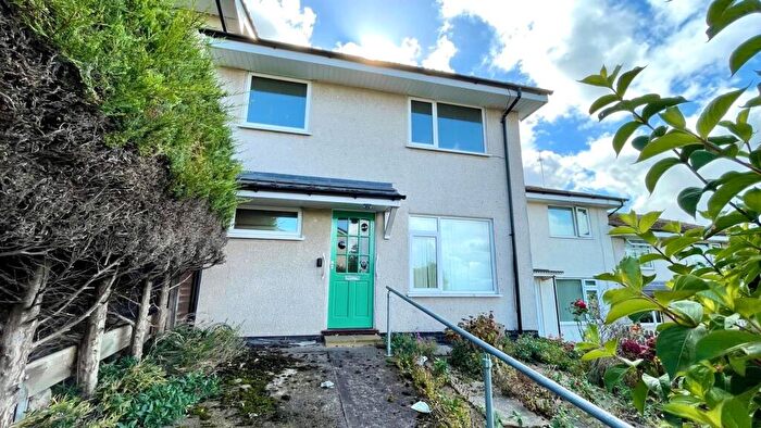 2 Bedroom Semi-Detached House For Sale In Ffordd Fedwen, Colwyn Bay, LL29