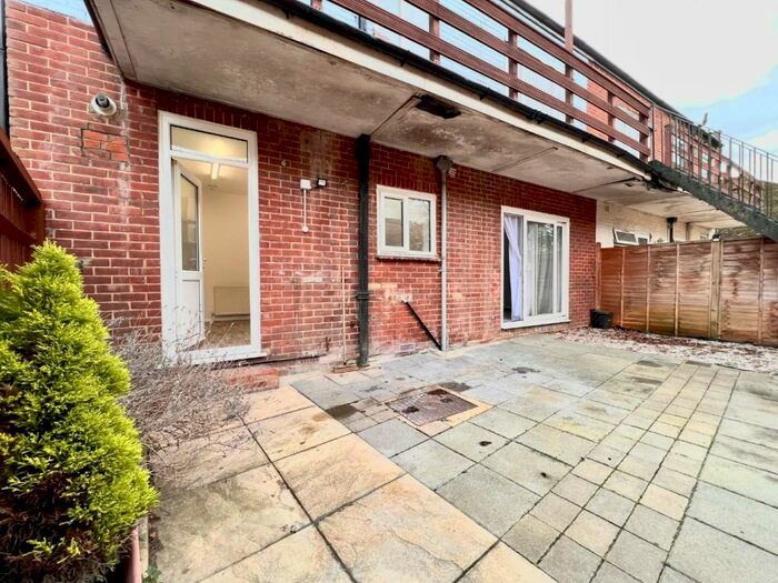 2 Bedroom Ground Maisonette To Rent In Altham Court, Broadfields, Harrow, Middlesex, HA2