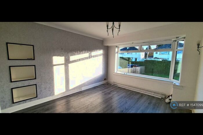 5 Bedroom Semi-Detached House To Rent In Penilee Road, Paisley, PA1