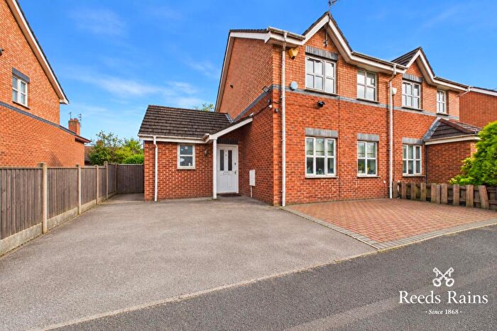 4 Bedroom Semi Detached House For Sale In Melland Road, Manchester, Greater Manchester, M18