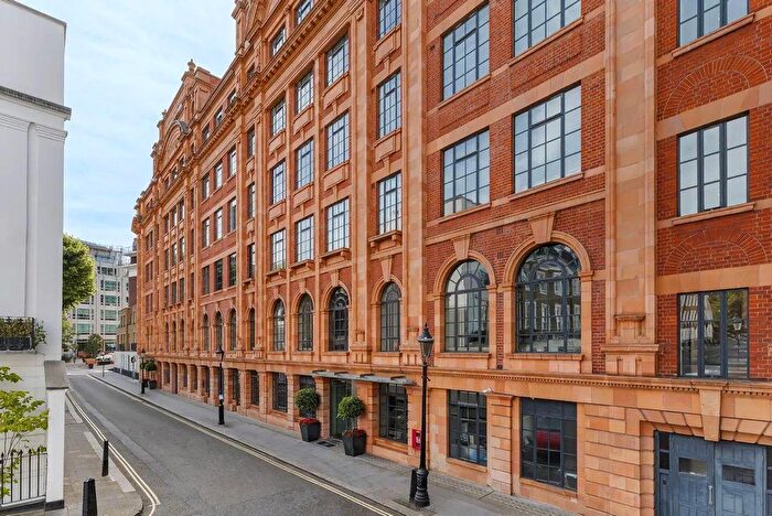 2 Bedroom Flat For Sale In Trevor Square, London, SW7