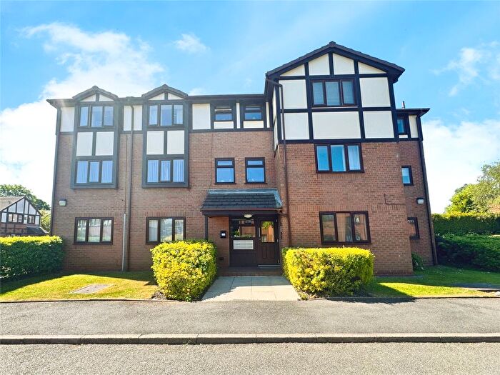 2 Bedroom Flat To Rent In Kirkstile Place, Clifton, Swinton, Manchester, M27
