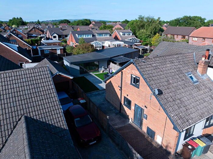 4 Bedroom Semi-Detached House For Sale In Roshaw, Grimsargh, Preston, PR2