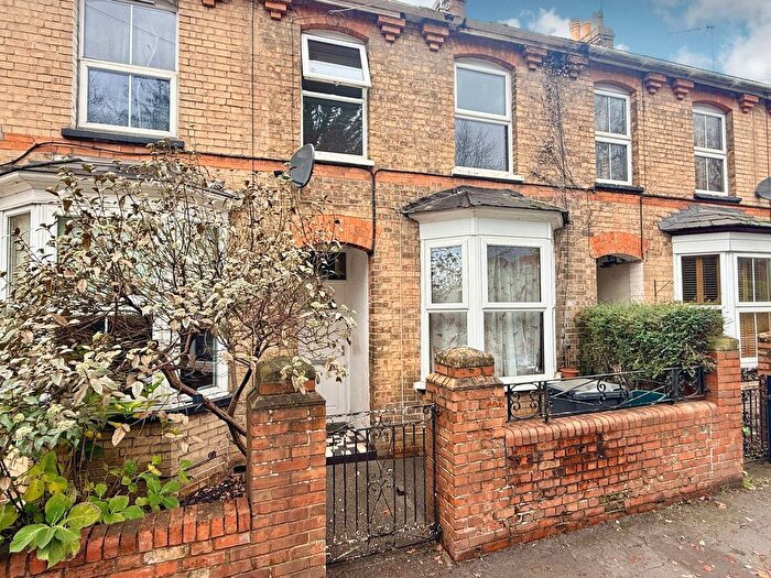 2 Bedroom Terraced House To Rent In Staplegrove Road, Taunton, TA2