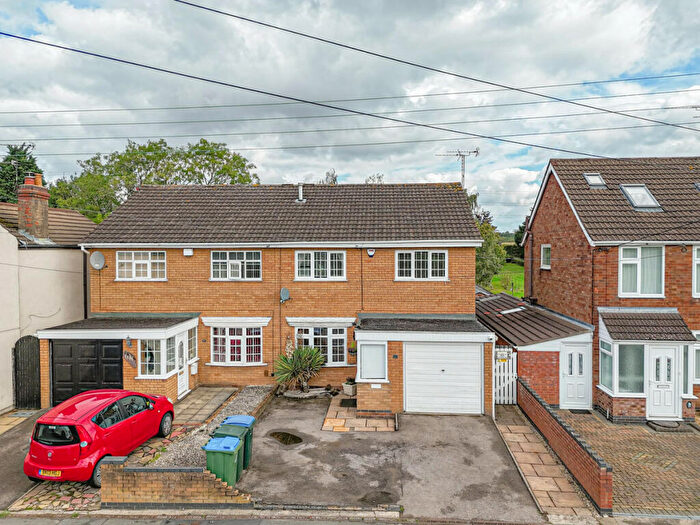 3 Bedroom Semi-Detached House For Sale In Lentons Lane, Coventry, CV2