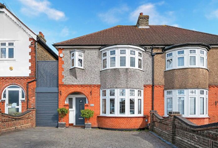 3 Bedroom Semi Detached House For Sale In Collier Row Lane, Romford, London, RM5