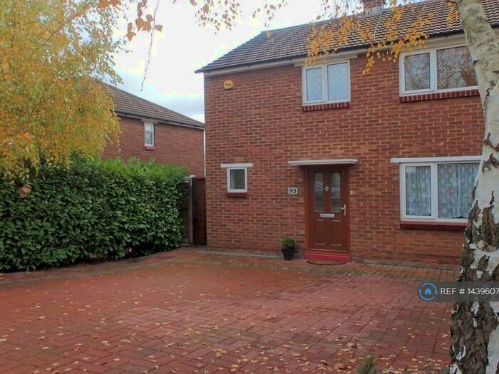 3 Bedroom Semi-Detached House To Rent In Maylands Drive, Sidcup, DA14
