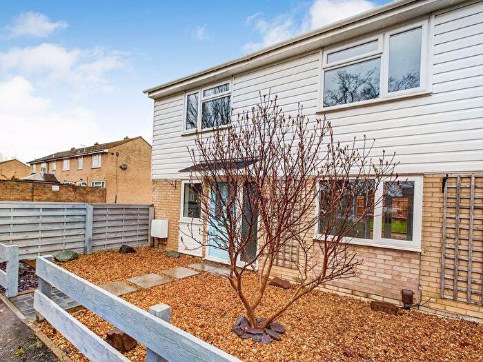 3 Bedroom End Of Terrace House To Rent In Spring Close, Huntingdon, Cambridgeshire., PE29