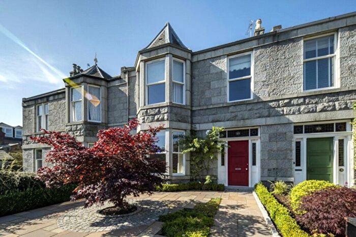4 Bedroom Terraced House For Sale In Blenheim Place, Aberdeen, AB25