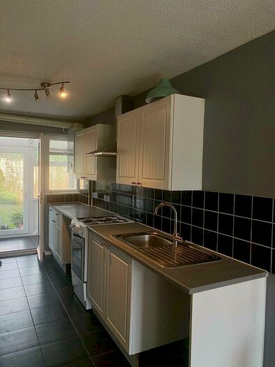 1 Bedroom Flat To Rent In Charlton Close, Muscliffe, Bournemouth, BH9