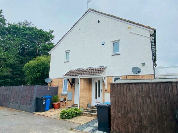 1 Bedroom House To Rent In Meadowsweet Road, Poole, BH17