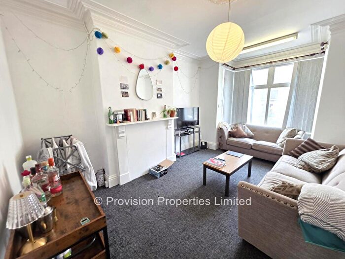 2 Bedroom Terraced House To Rent In Beechwood View, Burley, Leeds, LS4