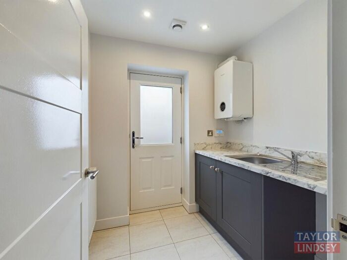 3 Bedroom Detached House For Sale In Flavian Road, Lincoln, LN2