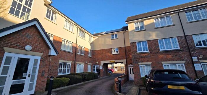 2 Bedroom Flat To Rent In Epping, CM16