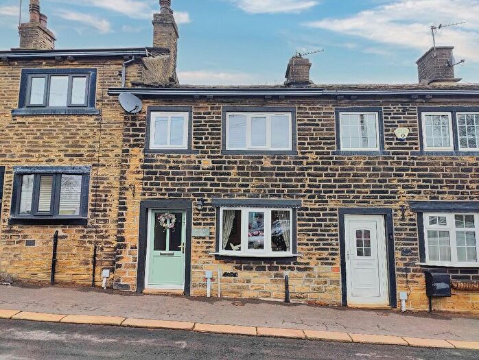 2 Bedroom Cottage For Sale In Warley Town Lane, Warley, HX2