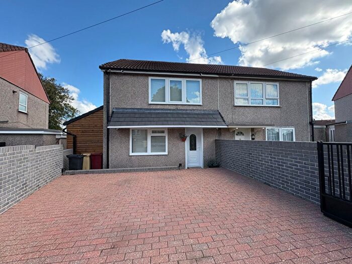 2 Bedroom Semi-Detached House For Sale In Dunsop Drive, Bolton, BL1