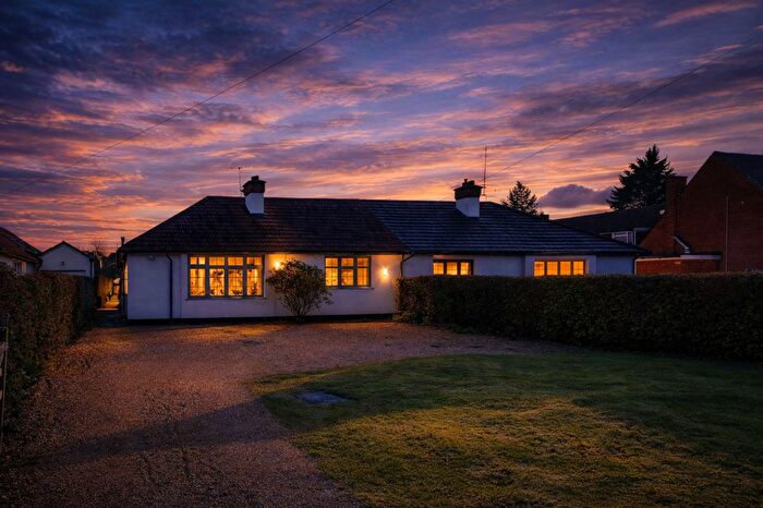 3 Bedroom Bungalow For Sale In Headland Road, Welford On Avon, CV37