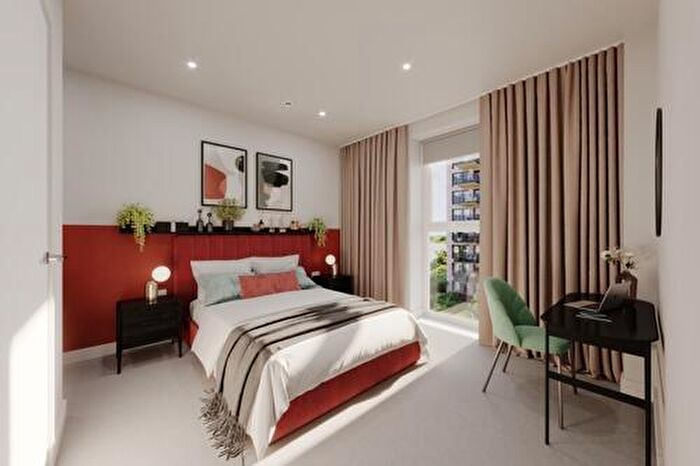 2 Bedroom Apartment For Sale In Henley Cross, Kidbrooke, London, SE3