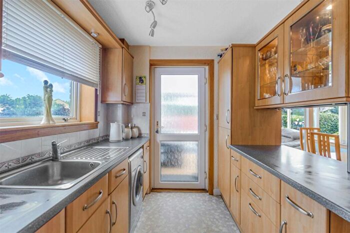 3 Bedroom Detached House For Sale In Inverewe Drive, Deaconsbank, Glasgow, Glasgow City, G46