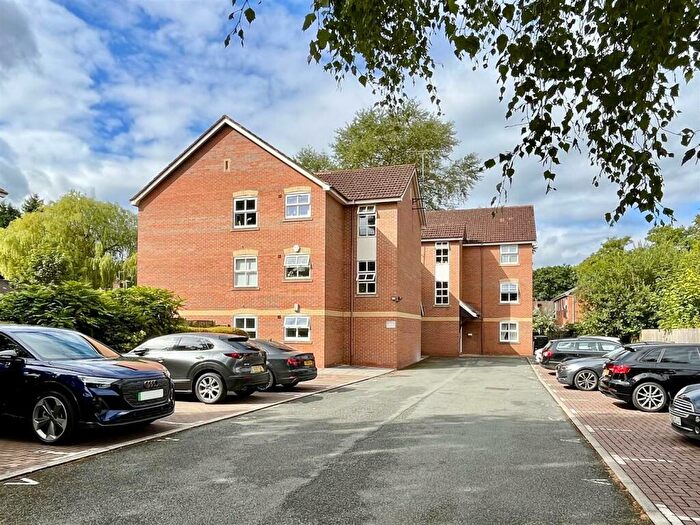 2 Bedroom Apartment To Rent In Keats Mews, Manchester, M23
