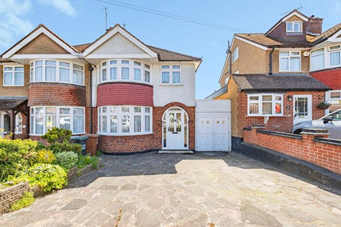 3 Bedroom Semi-Detached House For Sale In Dover Way, Croxley Green, Rickmansworth, WD3