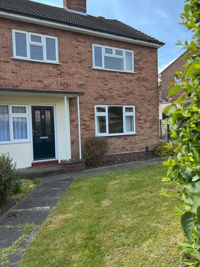 3 Bedroom Semi-Detached House To Rent In Redbrook Lane, Rugeley, WS15
