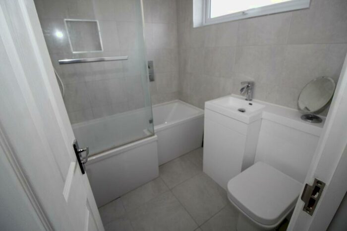 1 Bedroom Flat To Rent In Sefton Road, Stevenage, Hertfordshire, SG1