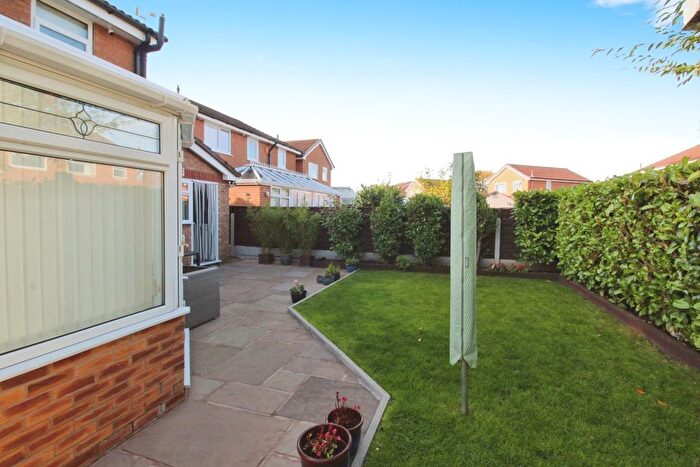 4 Bedroom Detached House For Sale In Maypool Drive, Stockport, Greater Manchester, SK5