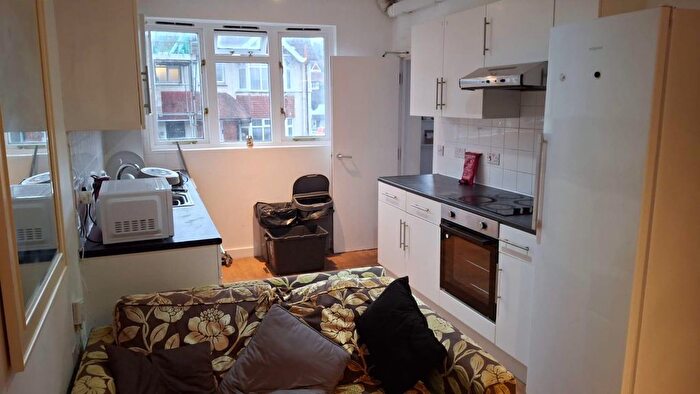8 Bedroom Semi-Detached House To Rent In Hollingdean Terrace, Brighton, BN1