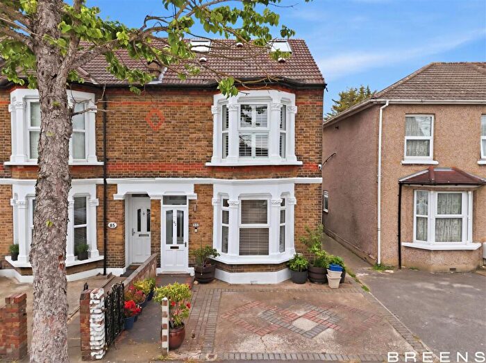 4 Bedroom House For Sale In Mandeville Road, Enfield, EN3