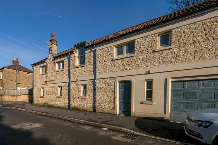 4 Bedroom Property To Rent In Manor Road, Bath, BA1