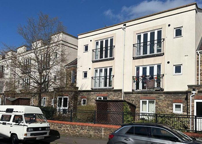 2 Bedroom Apartment For Sale In Station Road | Montpelier, BS6
