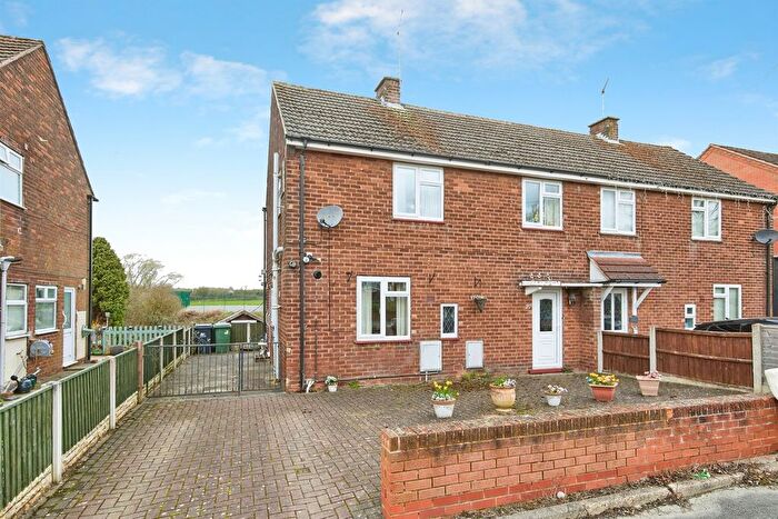 3 Bedroom Semi Detached House For Sale In Castle View, Langley Mill, Nottingham, NG16