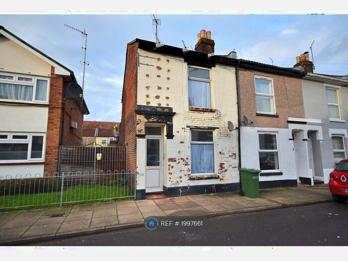 2 Bedroom End Of Terrace House To Rent In Purbrook Road, Portsmouth, PO1