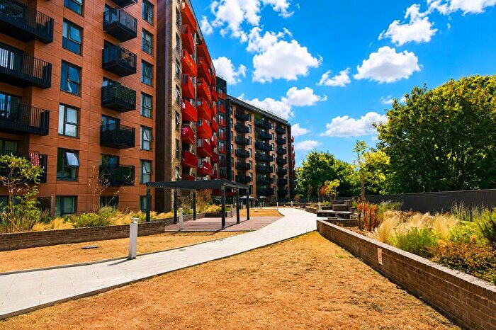 2 Bedroom Flat To Rent In Claribel Court, Mill Wood, Maidstone, ME14