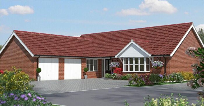 3 Bedroom Detached Bungalow For Sale In Norwich Road, Watton, Norfolk, IP25