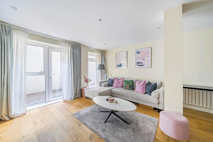 1 Bedroom Flat For Sale In Seward Street, Clerkenwell, London, EC1V