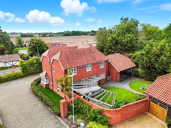 5 Bedroom Detached House For Sale In Jasmine Drive, Black Notley, Braintree, Essex, CM77