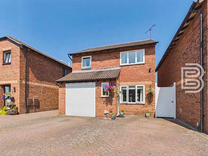 3 Bedroom Detached House For Sale In Wilson Close, Bilton, Rugby, CV22
