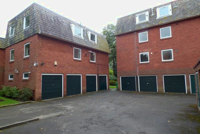 2 Bedroom Flat To Rent In Stanton Avenue, Manchester, M20