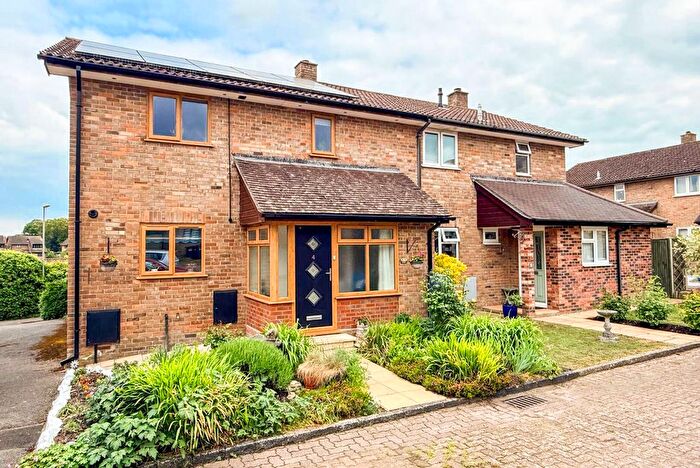 3 Bedroom Property For Sale In Ashdown Walk, New Milton, BH25