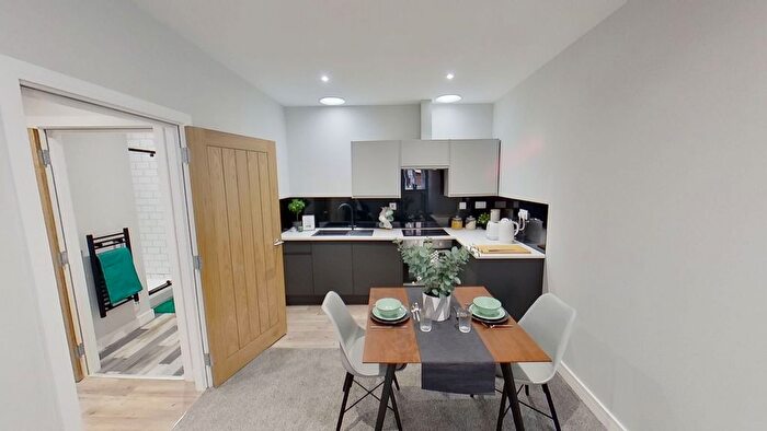 2 Bedroom Flat To Rent In The Printworks, Lake Street, Nottingham, NG7