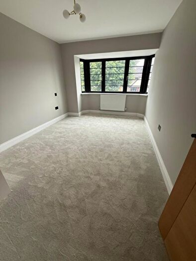 2 Bedroom Flat To Rent In Greenford Avenue, W7