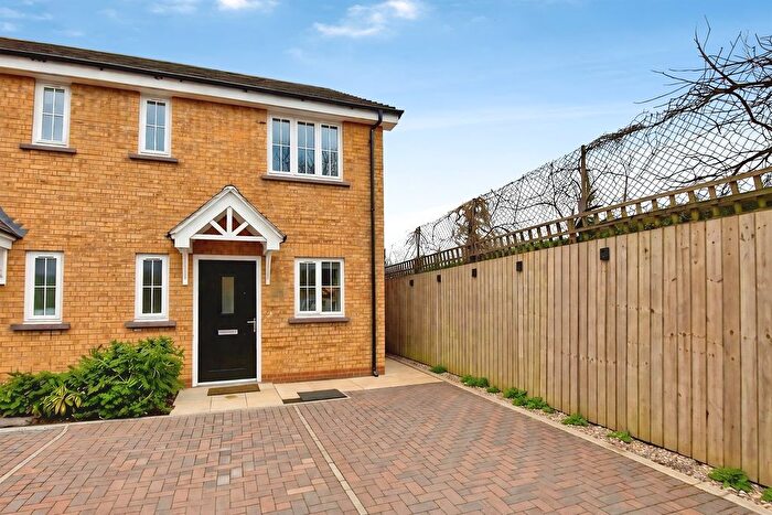 2 Bedroom Semi Detached House For Sale In Citizens Way, Wednesbury, WS10