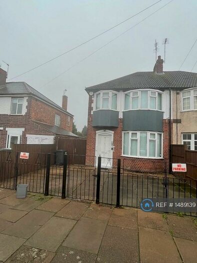 3 Bedroom Semi-Detached House To Rent In Burnaston Road, Leicester, LE2