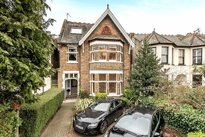 4 Bedroom Flat To Rent In Inglis Road, London, W5