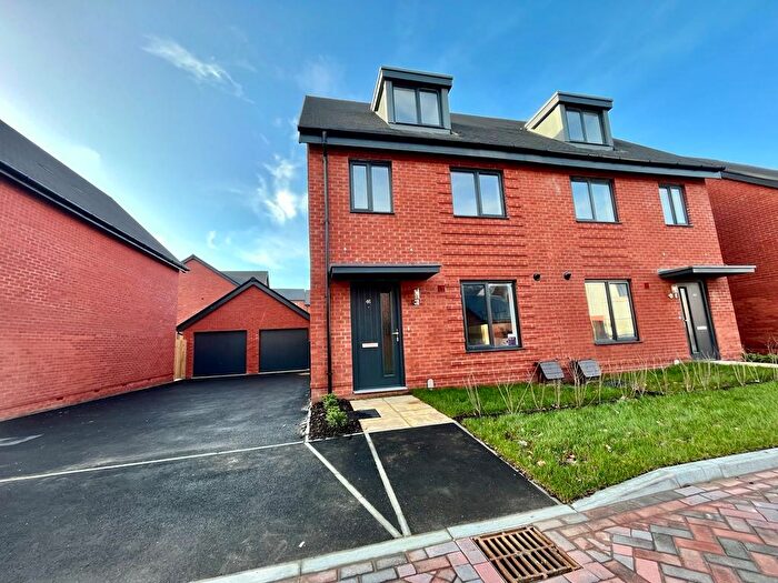 3 Bedroom Semi-Detached House To Rent In Stonyfield Road, Whiteley, Fareham, PO15