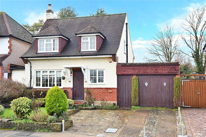 3 Bedroom Detached House For Sale In Reigate Road, Epsom, Surrey, KT17