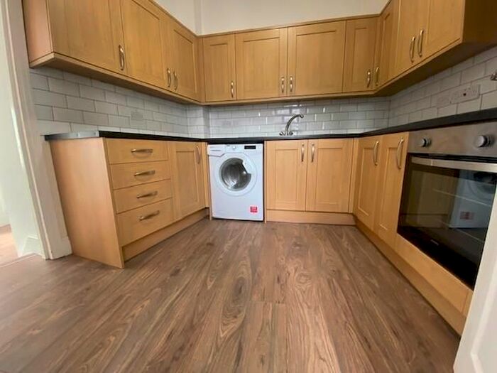 4 Bedroom Flat To Rent In Terrace Road, Aberystwyth, SY23